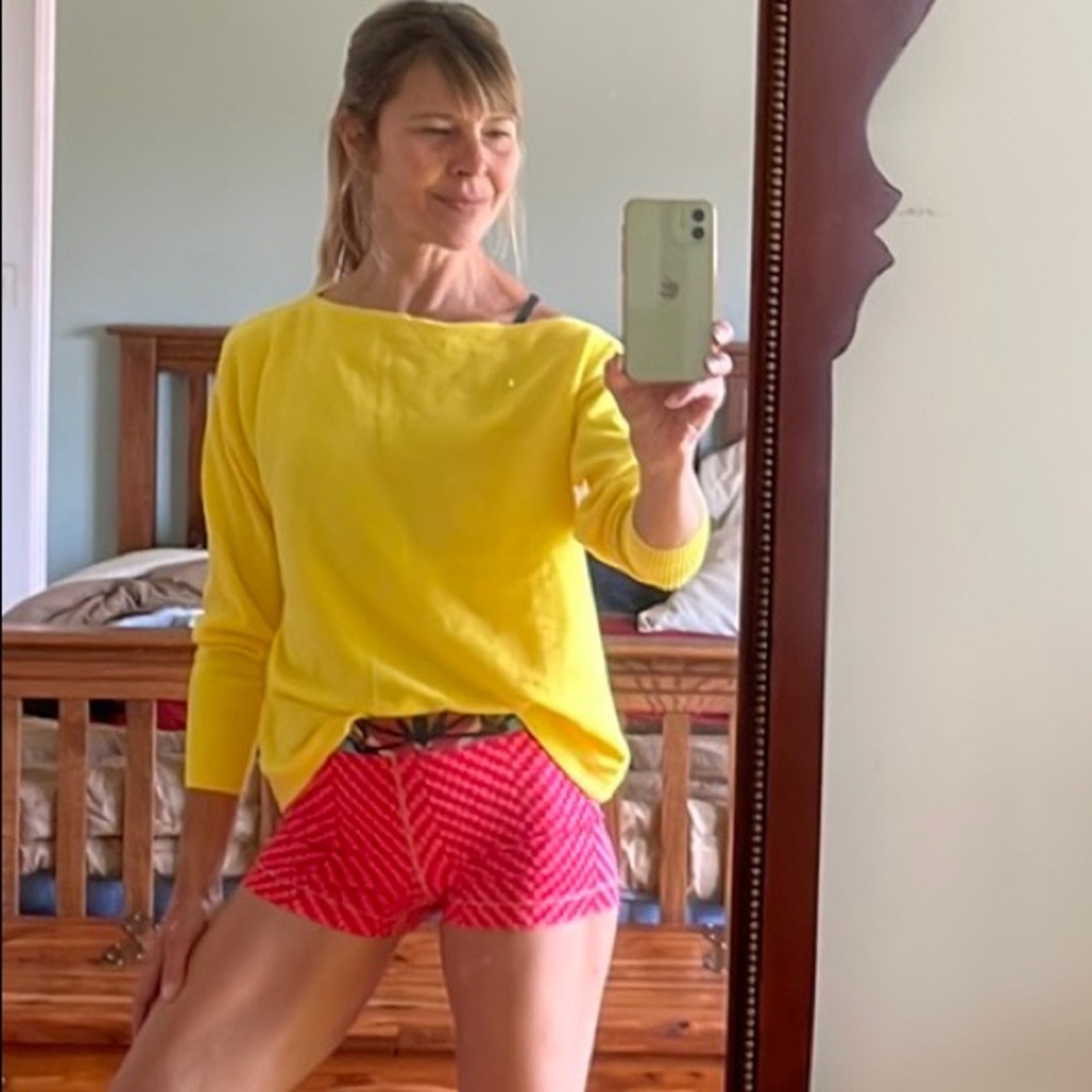 CAbi buttercup pullover spring ‘22 xs